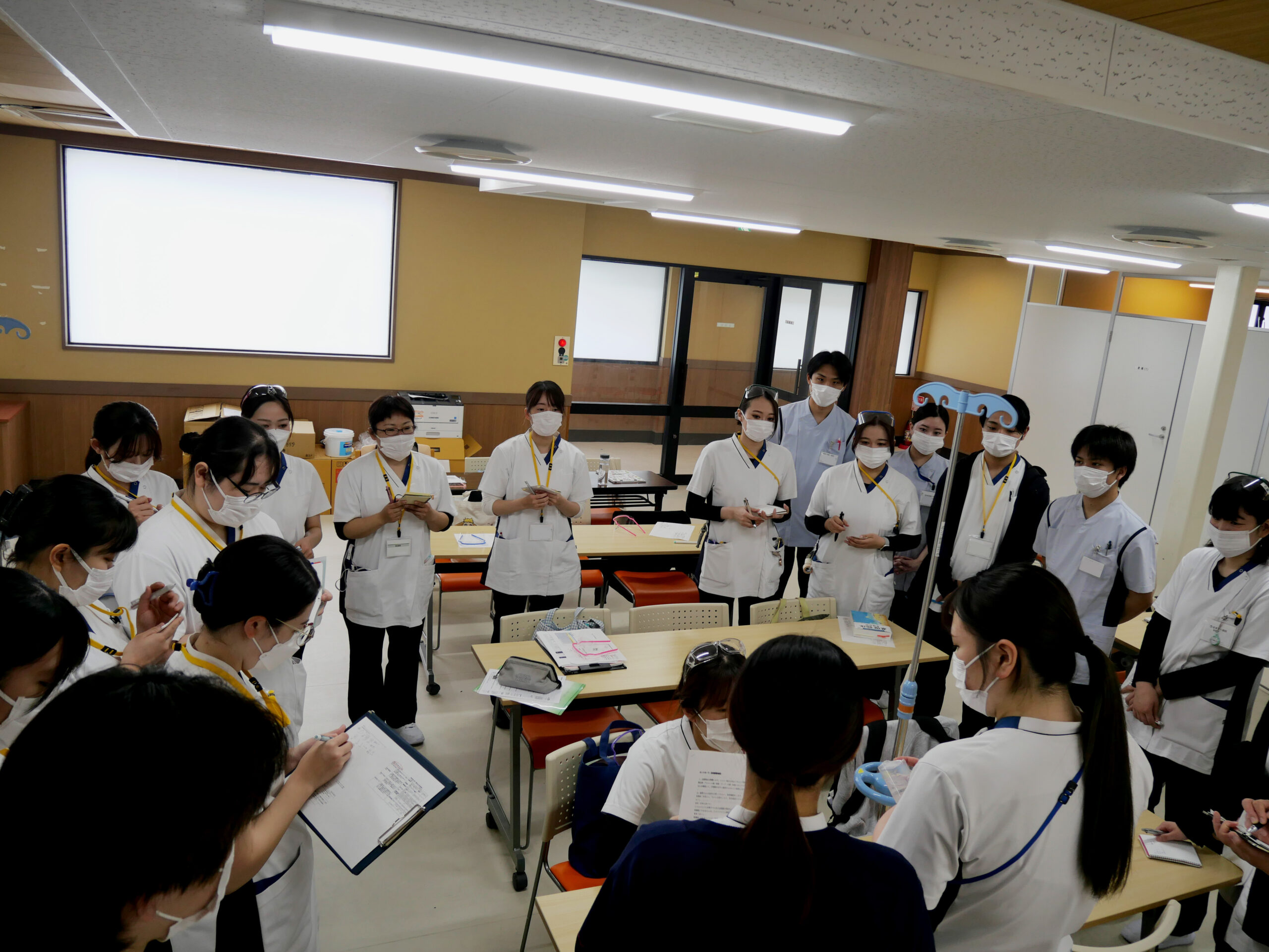 新人職員が安心して実践できる研修を目指して ～注射技術研修の様子～